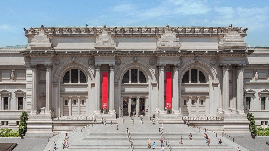 Metropolitan Museum Of Art Entrance